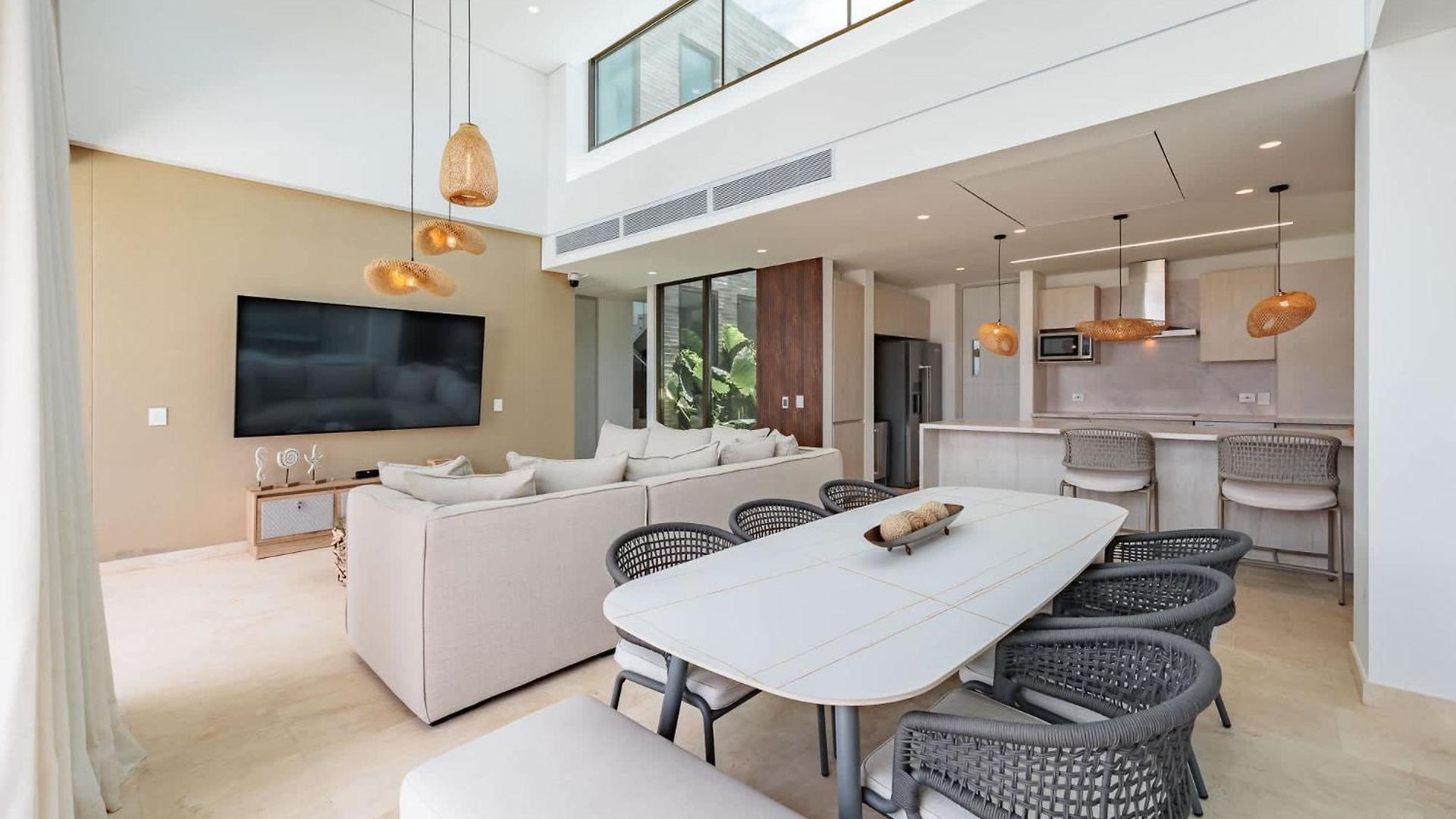 Modern With Private Pool In Baru *
