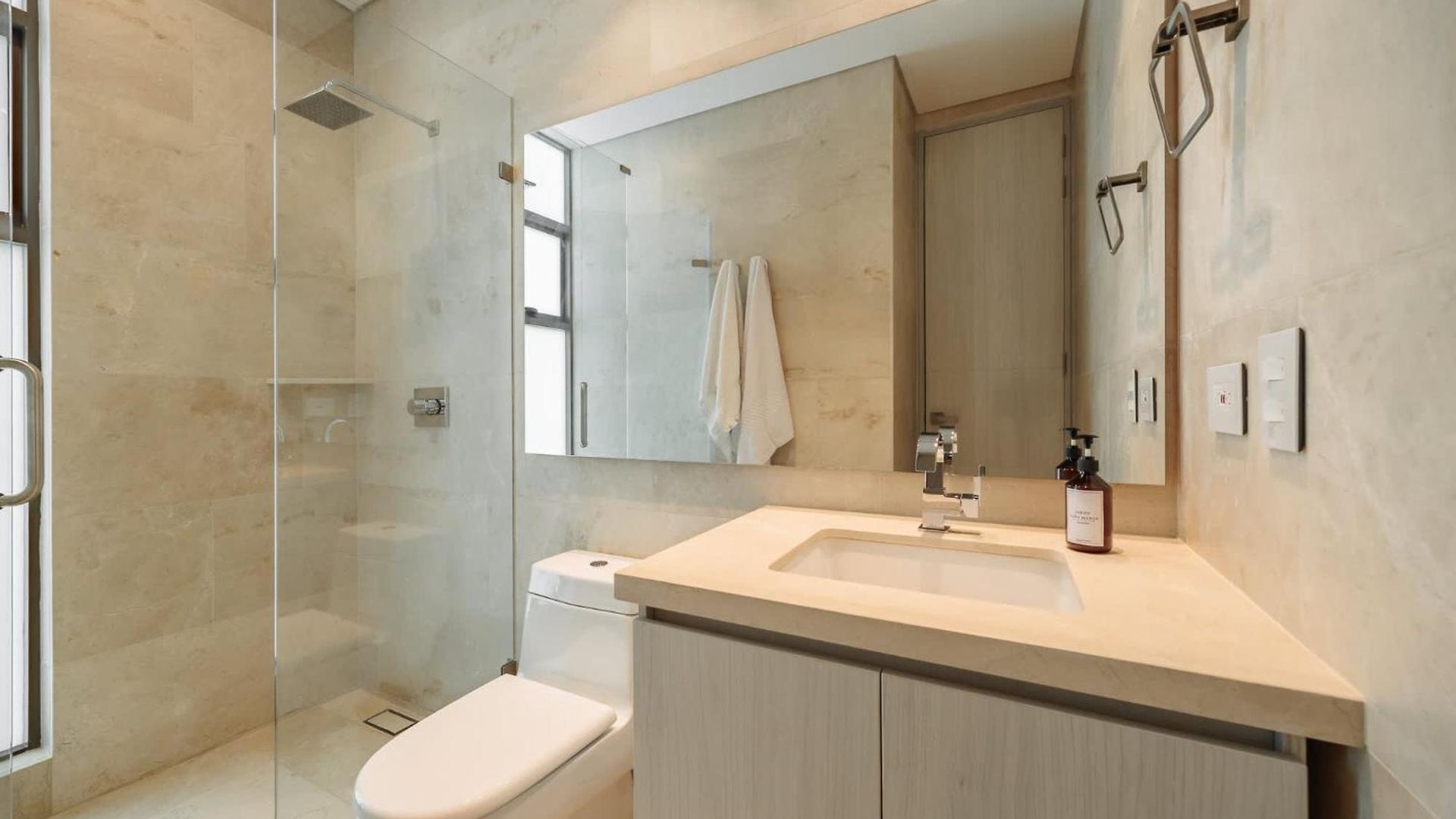 Modern With Private Pool In Baru