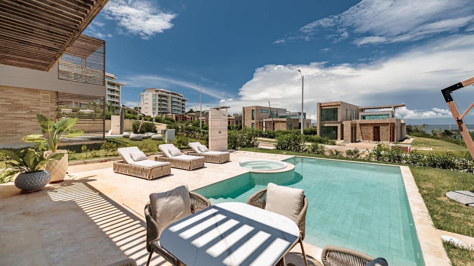Modern With Private Pool In Baru Cartagena