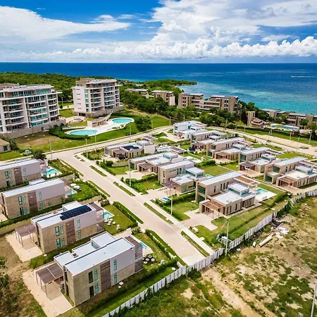 Сasa de vacaciones Modern With Private Pool In Baru